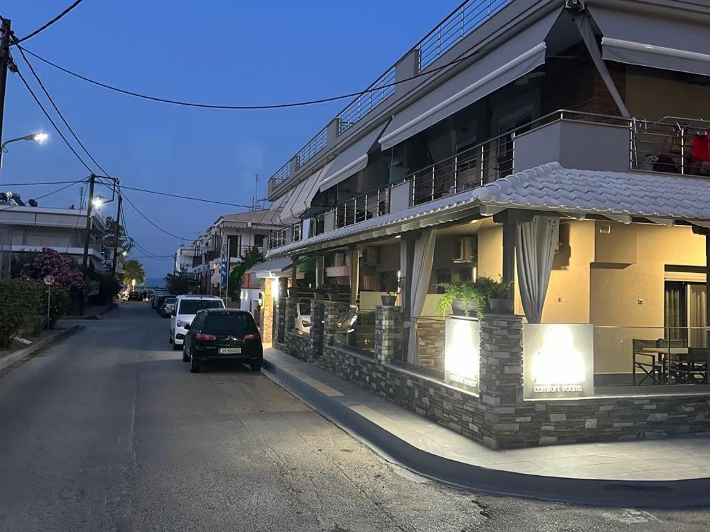 Avra Comfort Rooms 네아 포티데아 외부 사진