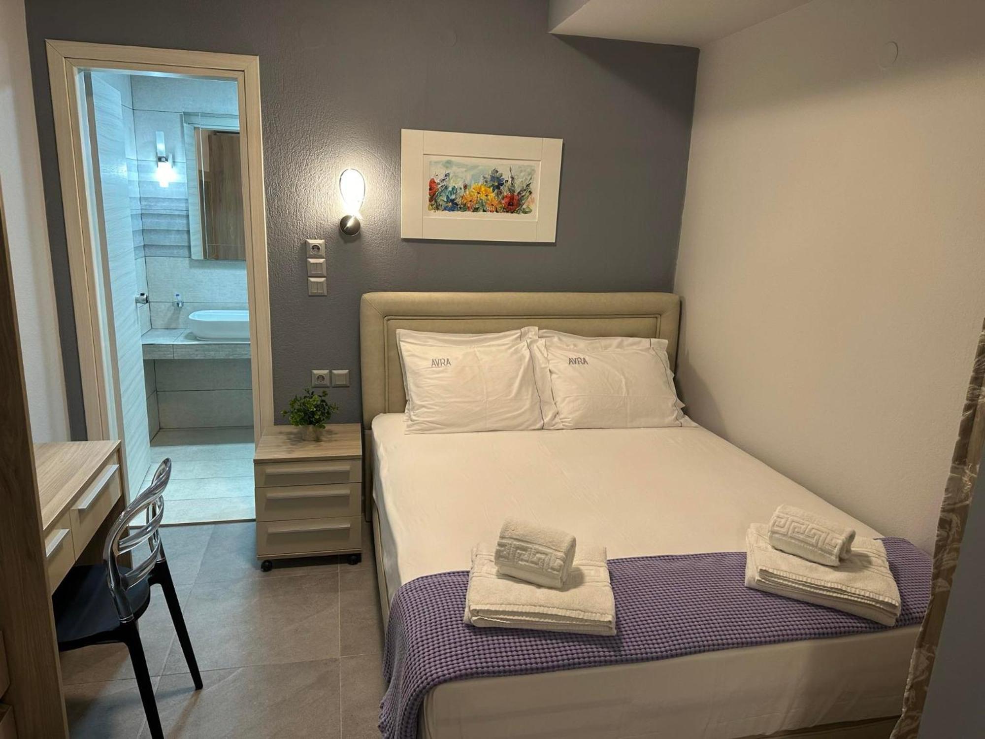 Avra Comfort Rooms 네아 포티데아 외부 사진