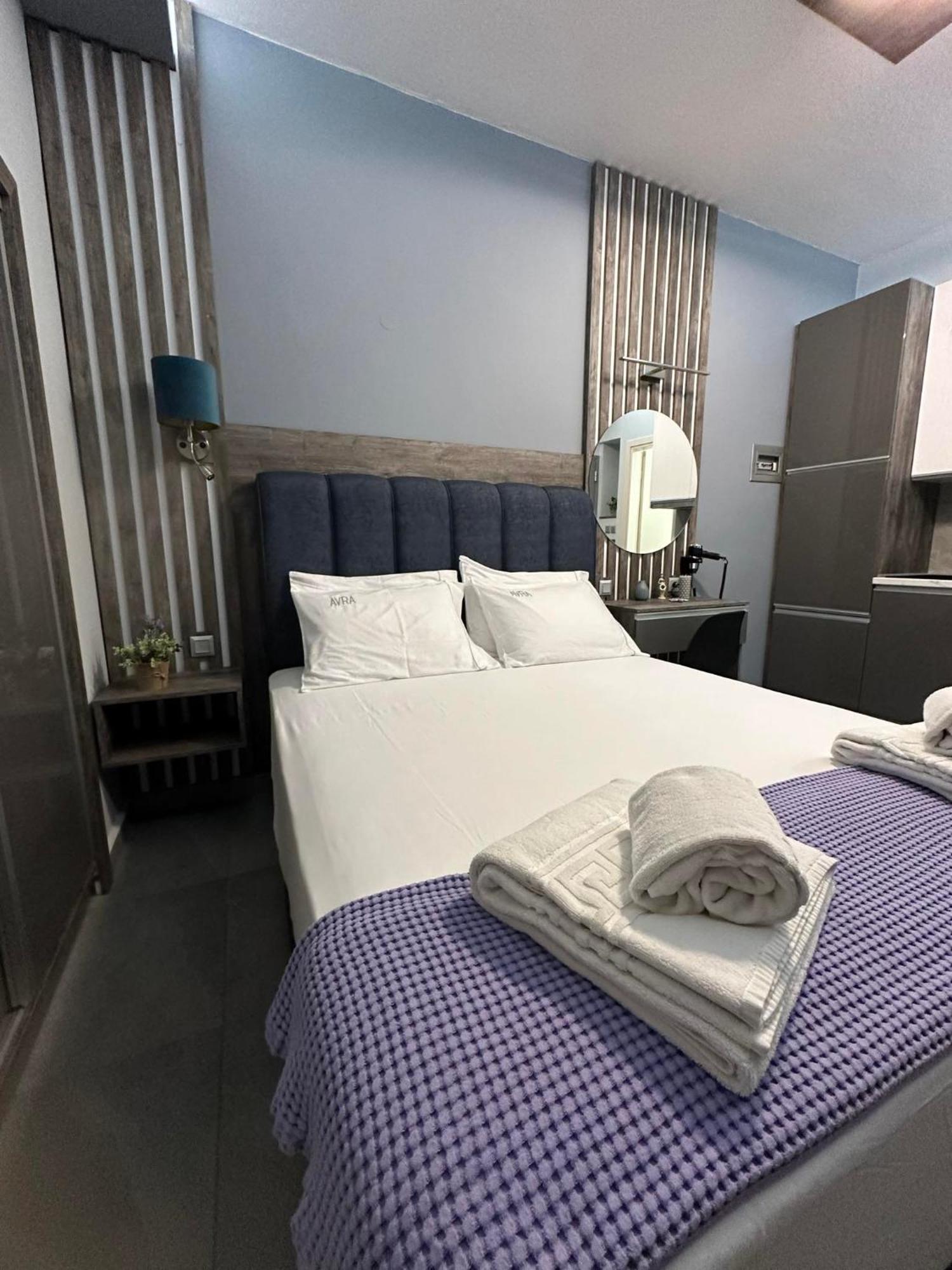 Avra Comfort Rooms 네아 포티데아 외부 사진