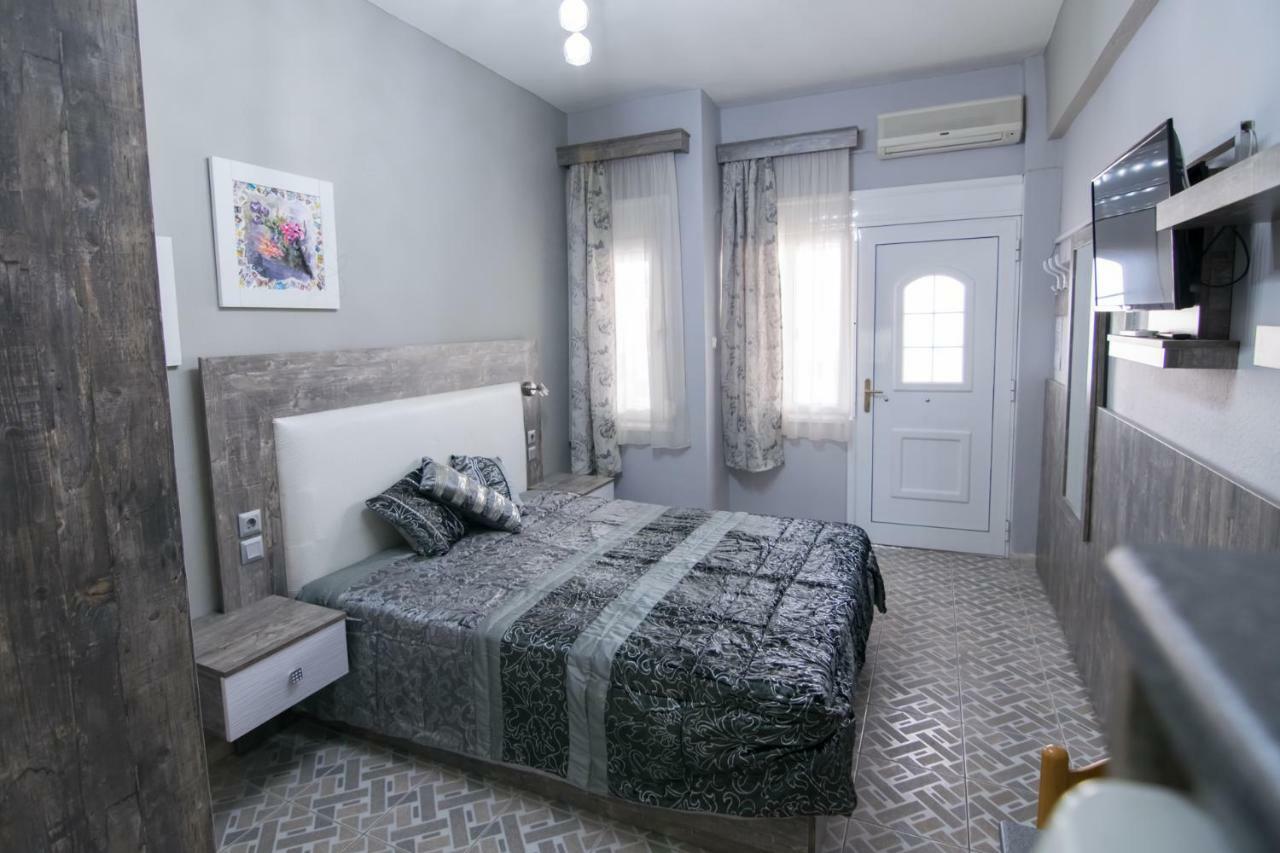 Avra Comfort Rooms 네아 포티데아 외부 사진